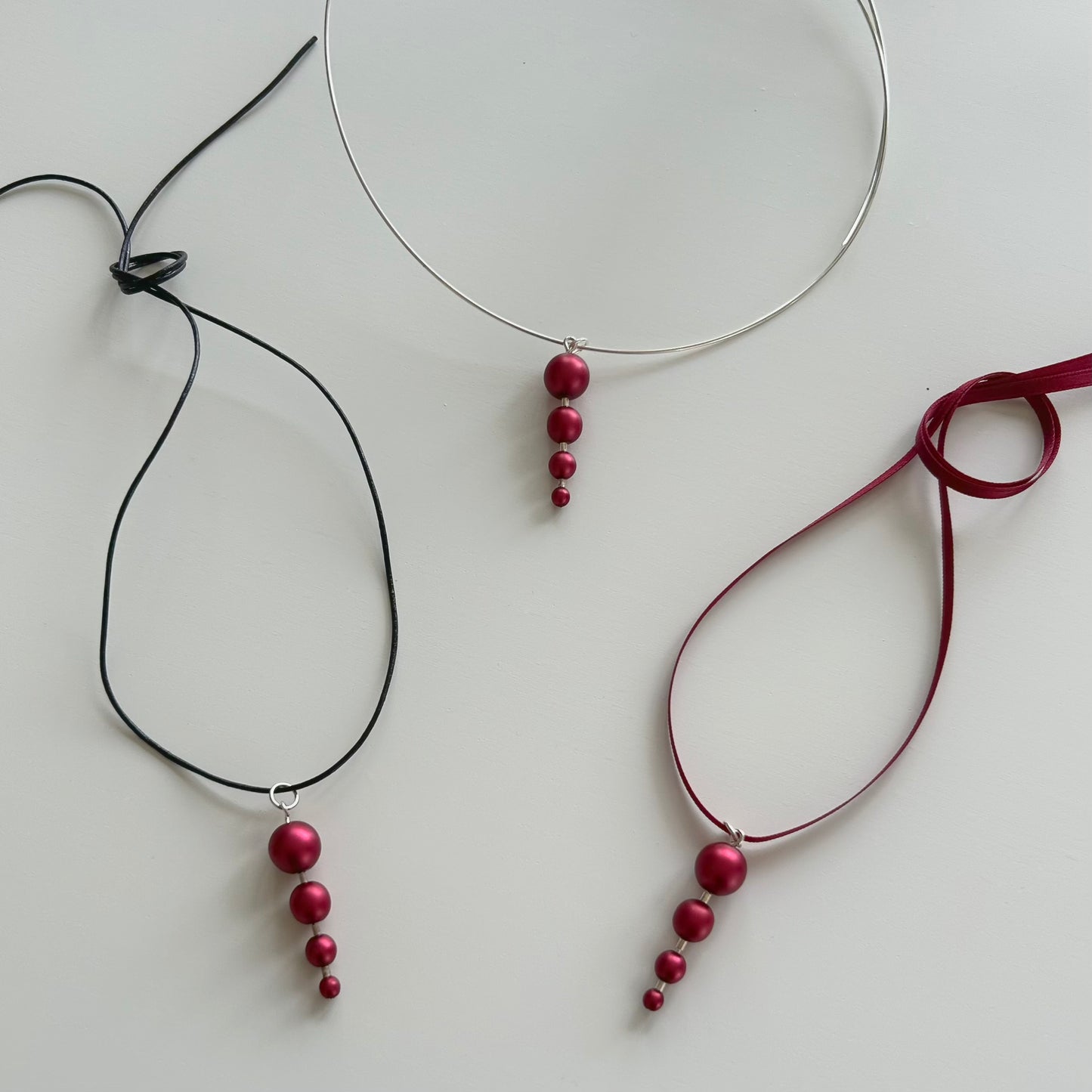 Red beauty pendant